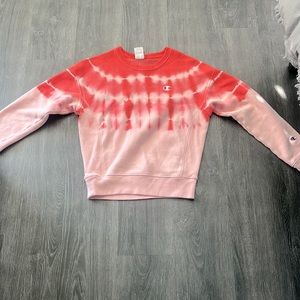 Champion crew neck in size xs